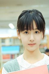 陈都灵