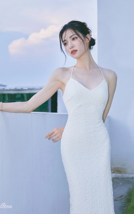 晏明