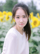 周霏