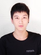 罗琦-