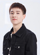 李昂