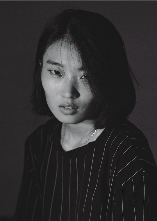 张坤一
