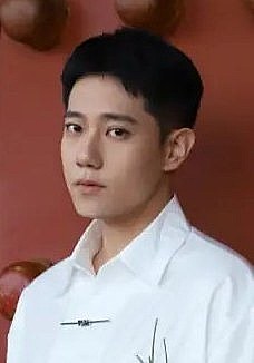 杨博奇