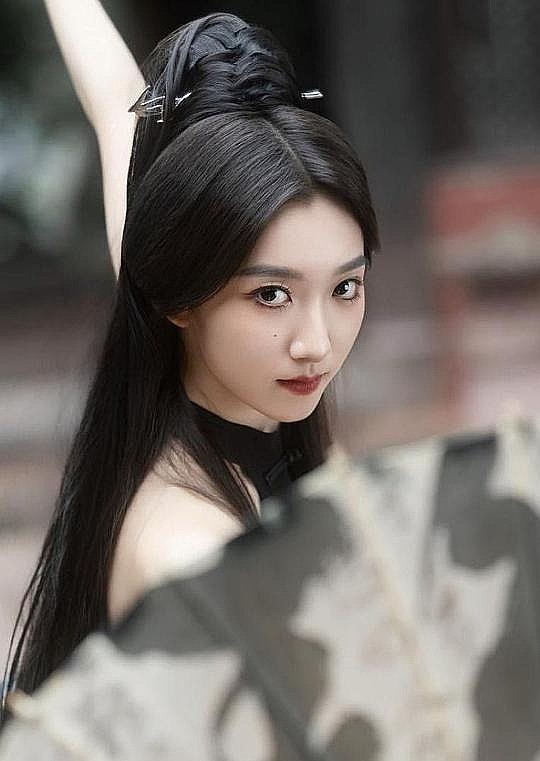 李诺菲