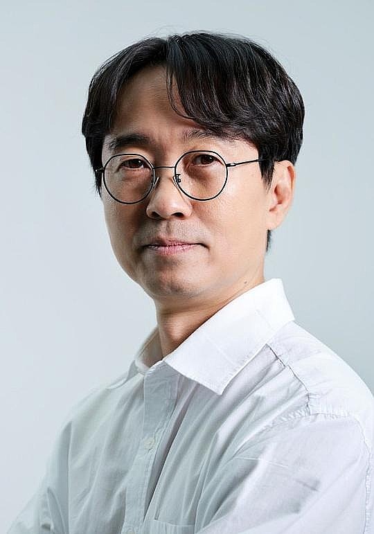 张抗俊