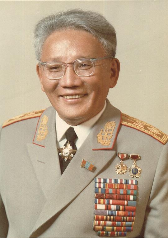 尤睦佳&middot;泽登巴尔