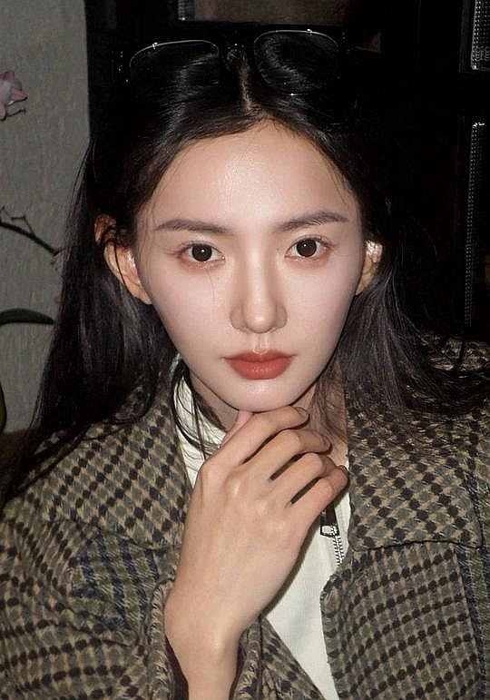 张婉莹