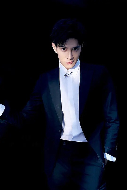 李向哲