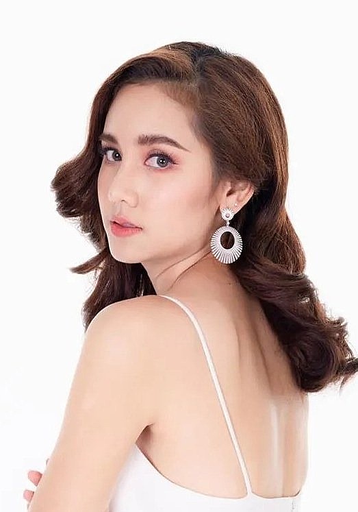 娜彩亚&middot;蒙尼米特