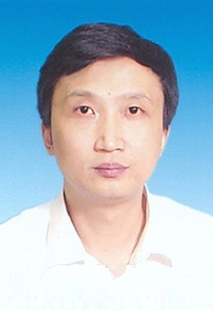 陈华