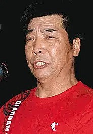 黄群学