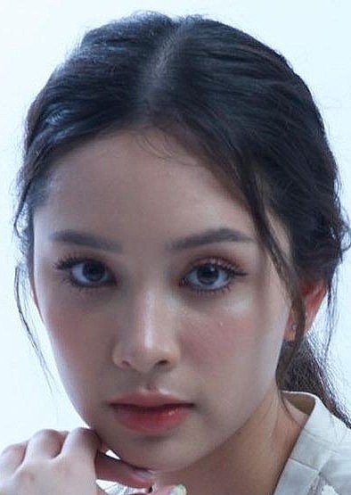 查琳彭&middot;妮恩查伦