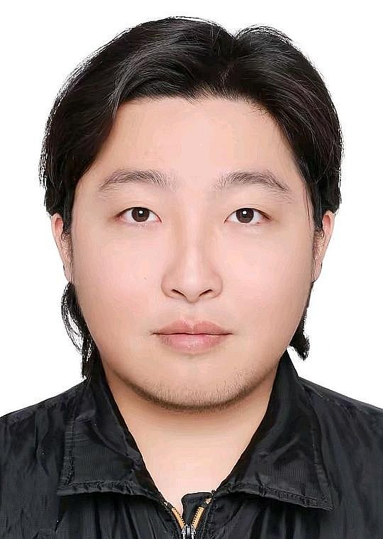 万润泽