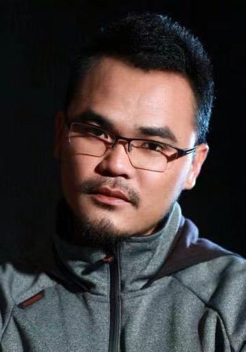 龙仕京