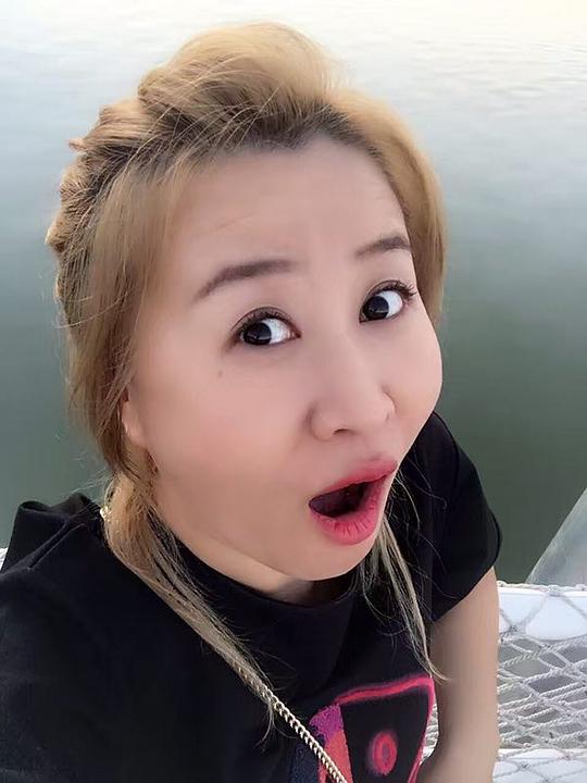 梁爽