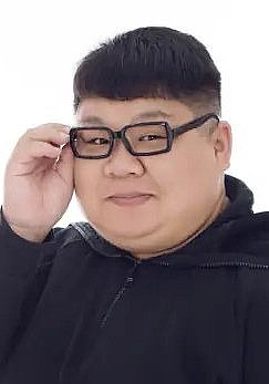 李东明
