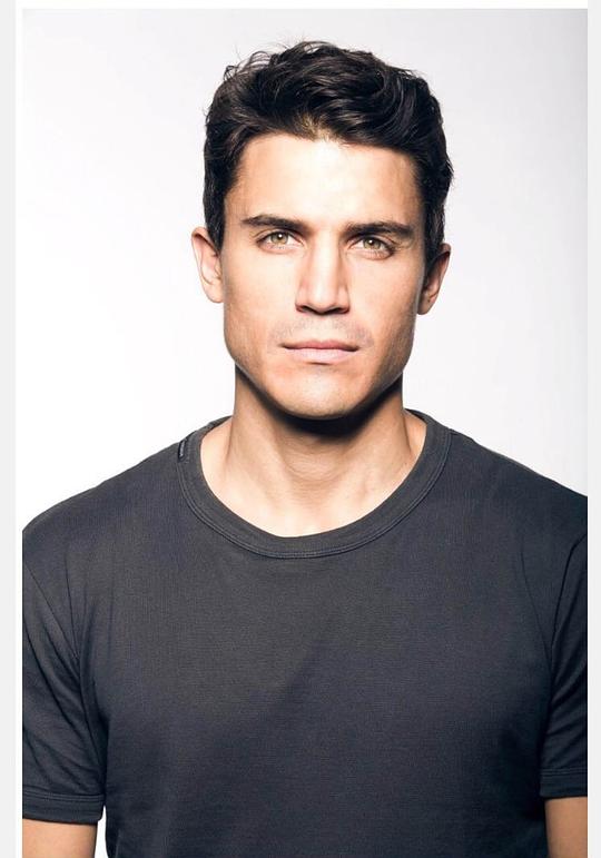 亚历克斯&middot;冈萨雷斯