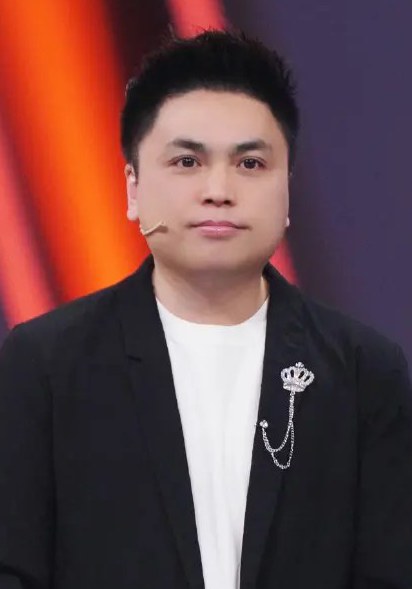 黄家康