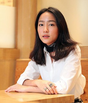 彩妮查&middot;本帕努维吉