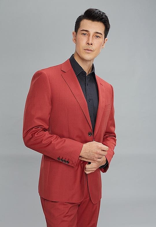 萨钢云
