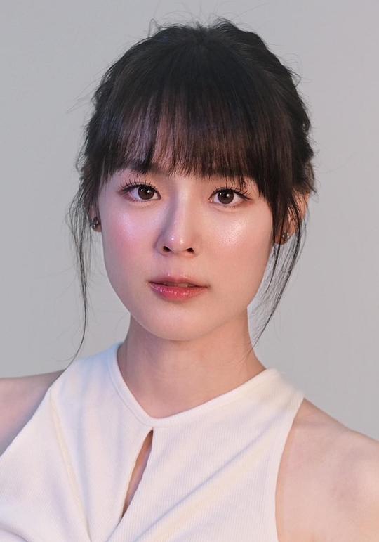安苏玛琳&middot;瑟拉帕萨默莎