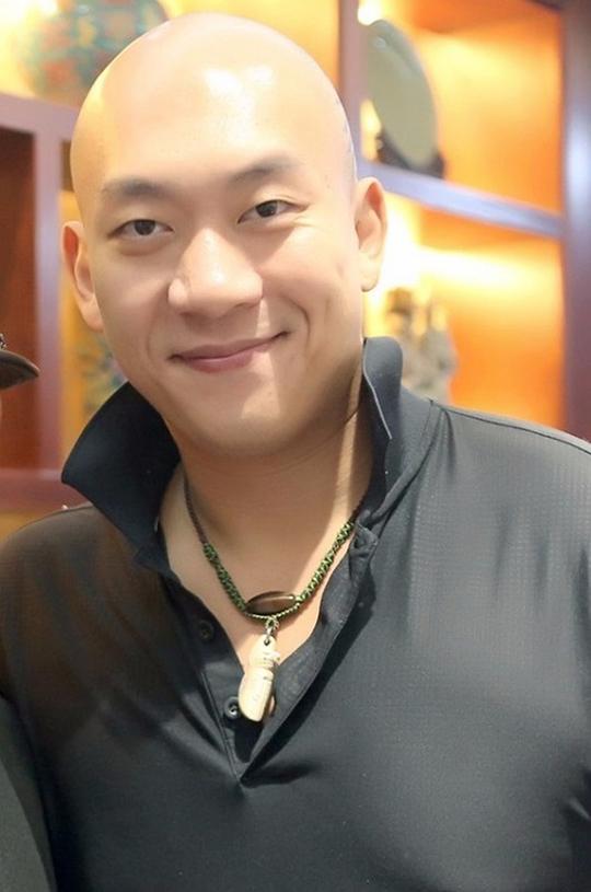 李嘉