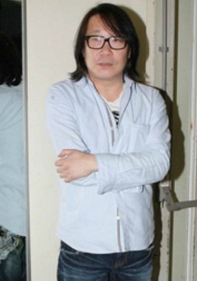 麦镇东