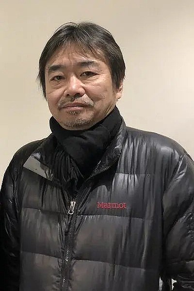 平野靖士