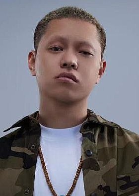 贰万
