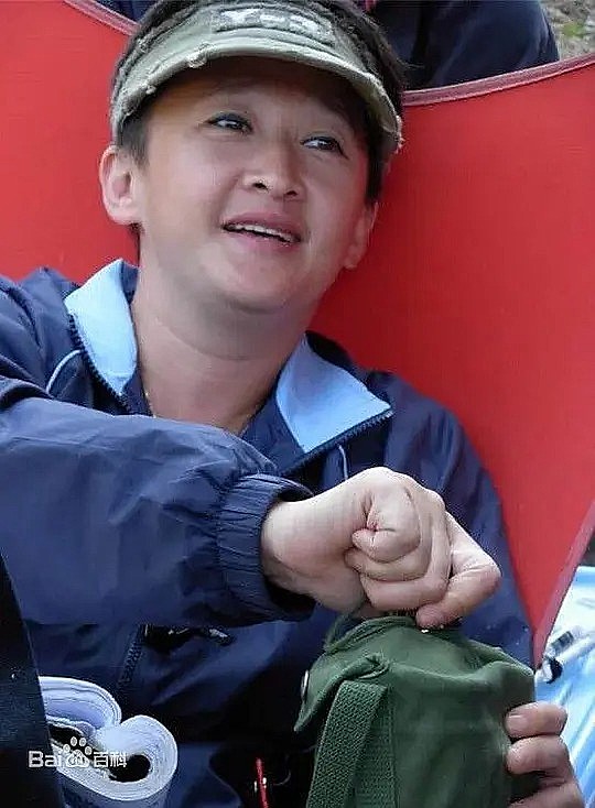 张筠