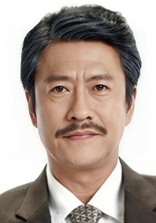 萨克拉特&middot;鲁克塔姆容