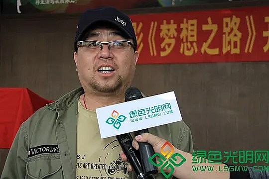杨铭