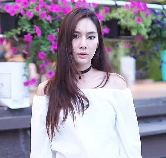 阿妮&middot;素薇