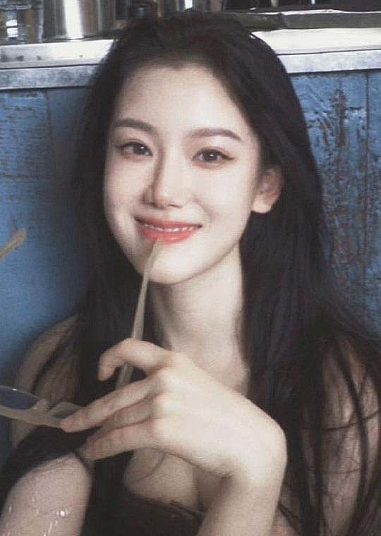 李汐曼