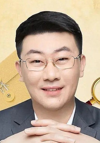褚盟