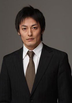 山口马木也