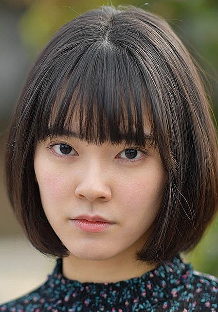 小向なる