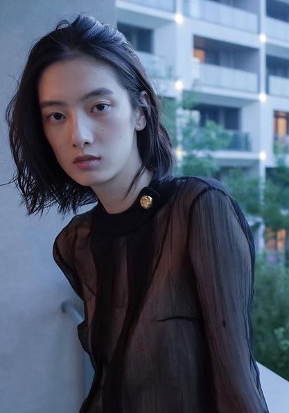 项偞婧