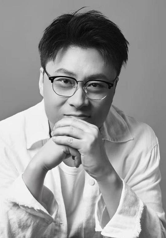 黄鹤宇