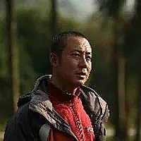 严俊里
