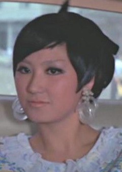 金雯
