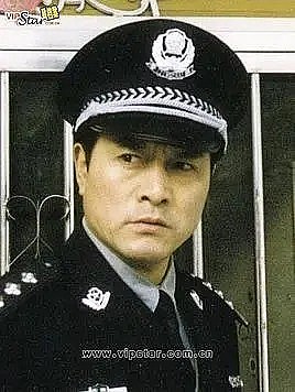 吕士刚