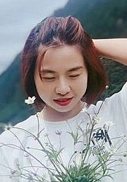 傅莉