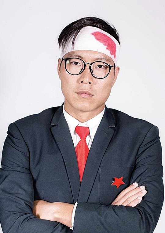 王嘉伟
