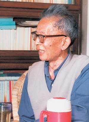 李洪辛