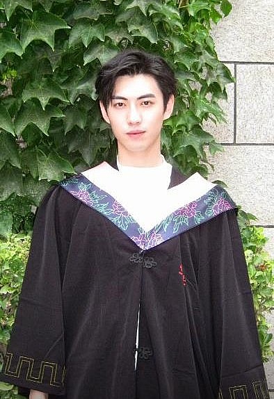李昱潼