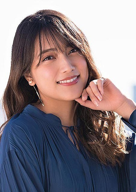 入山杏奈