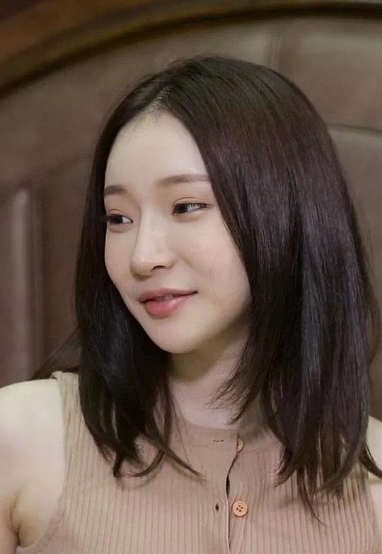 李秀雅
