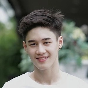加图蓬&middot;丹古来