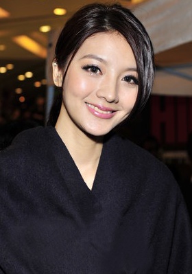 吴亚馨
